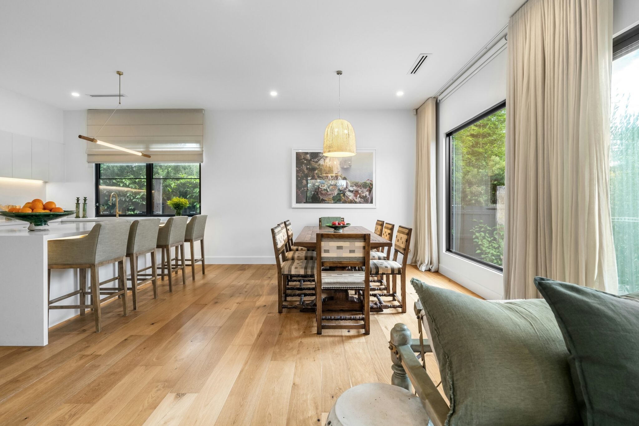 The Ultimate Guide to Cleaning Wooden Floors: Tips for a Spotless Shine